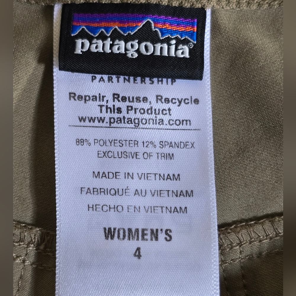 Patagonia Low Rise Khaki Cropped Capris Pants, Size 4 - Picture 3 of 6